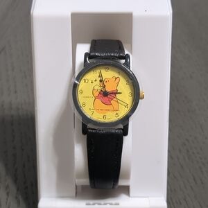 Disney Yellow and Black Winnie the Pooh Timepiece